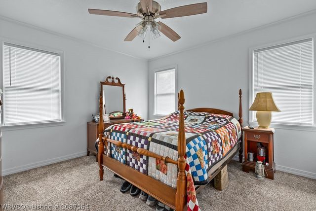 1704 Pleasant Valley Road, Van Buren, AR 72956