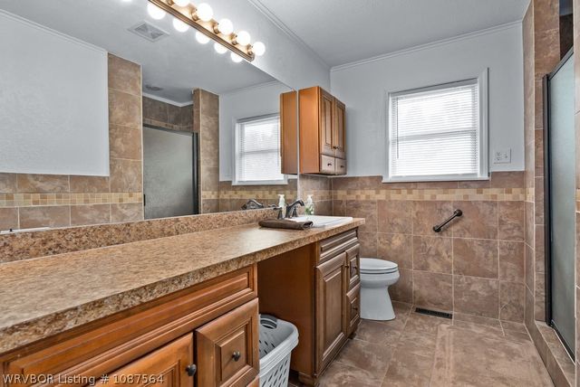 1704 Pleasant Valley Road, Van Buren, AR 72956