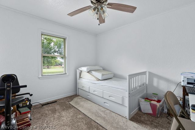 1704 Pleasant Valley Road, Van Buren, AR 72956
