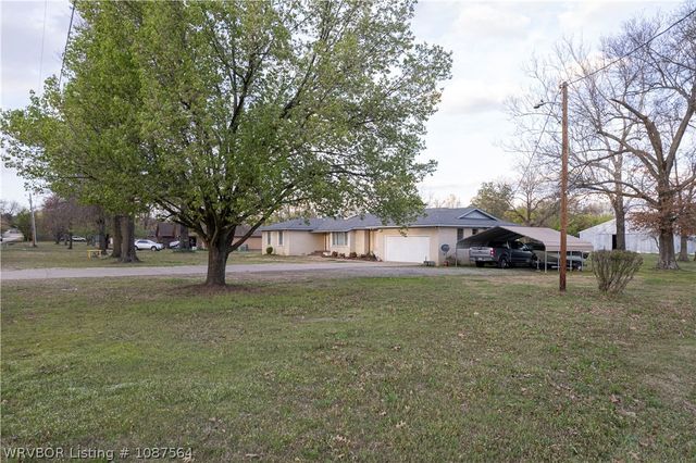 1704 Pleasant Valley Road, Van Buren, AR 72956