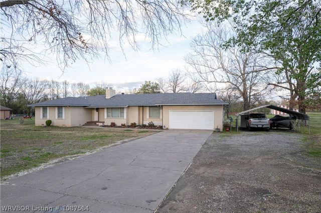 1704 Pleasant Valley Road, Van Buren, AR 72956