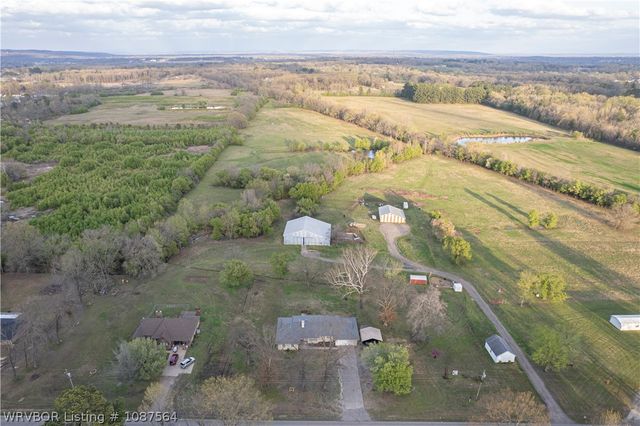 1704 Pleasant Valley Road, Van Buren, AR 72956