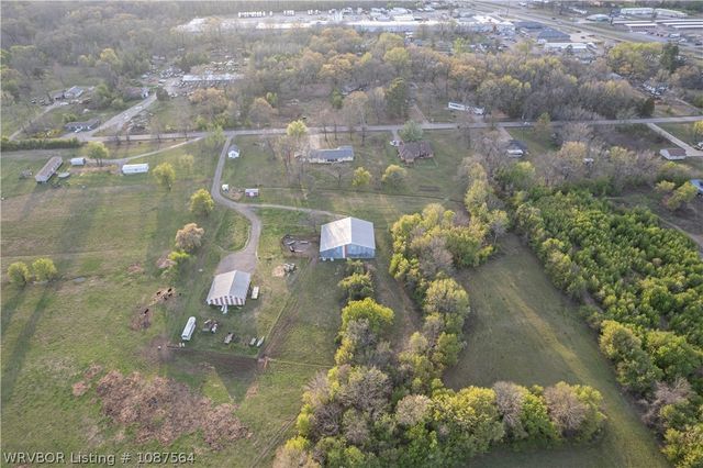 1704 Pleasant Valley Road, Van Buren, AR 72956