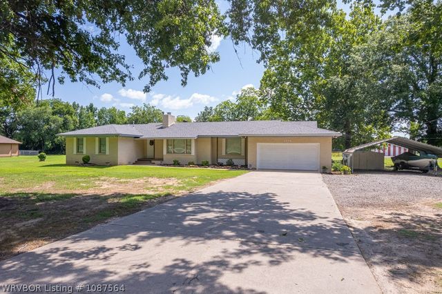 1704 Pleasant Valley Road, Van Buren, AR 72956