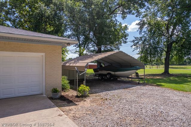 1704 Pleasant Valley Road, Van Buren, AR 72956