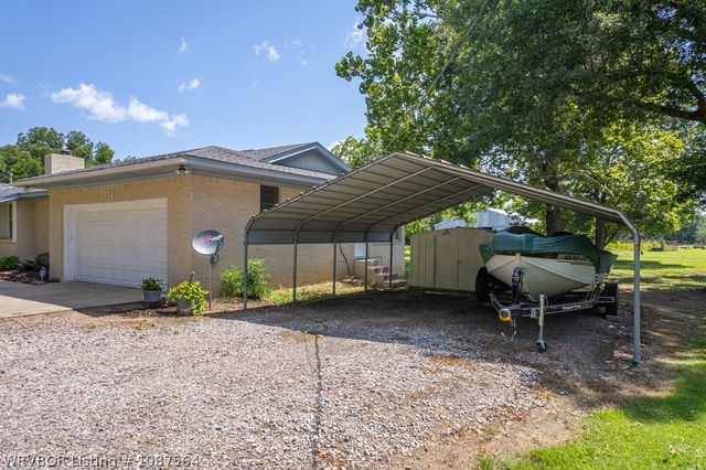 1704 Pleasant Valley Road, Van Buren, AR 72956