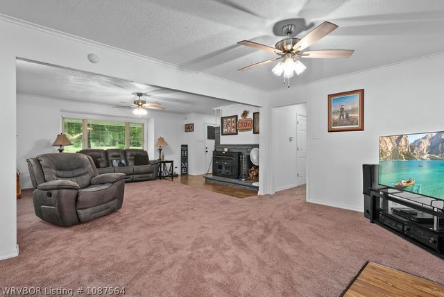 1704 Pleasant Valley Road, Van Buren, AR 72956