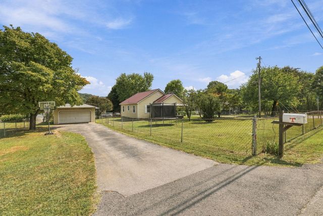 10110 Walden Street, Soddy Daisy, TN 37379