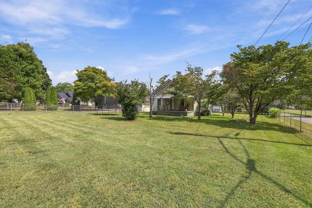 10110 Walden Street, Soddy Daisy, TN 37379