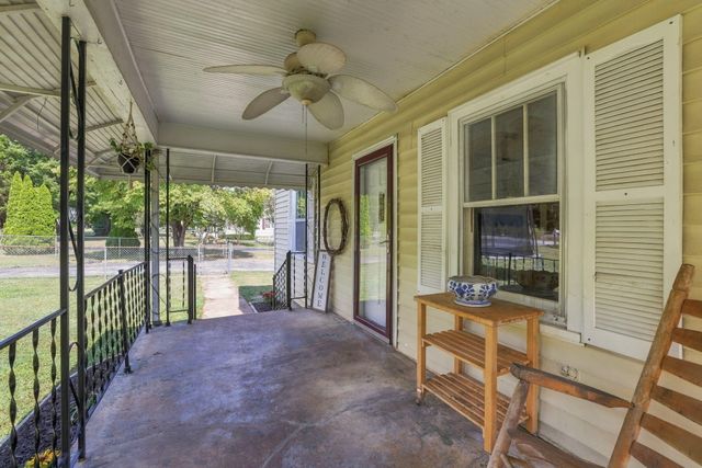 10110 Walden Street, Soddy Daisy, TN 37379