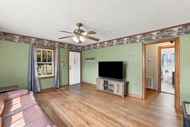 10110 Walden Street, Soddy Daisy, TN 37379