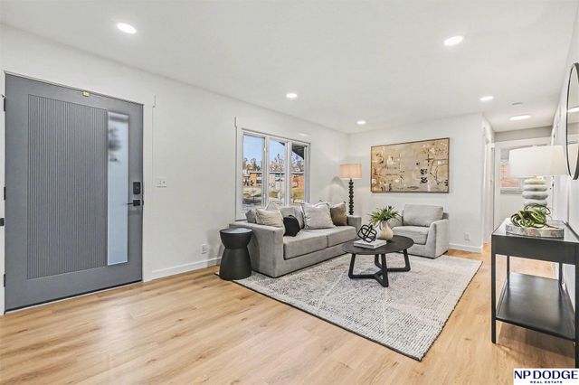 9149 Fowler Avenue, Omaha, NE 68134