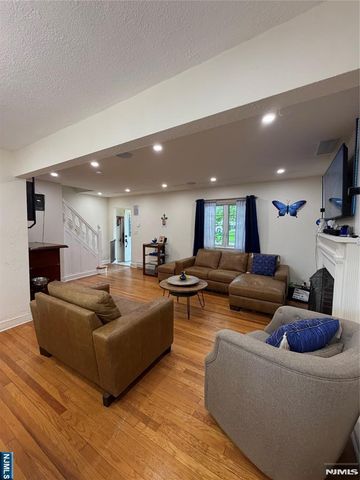 600 Palisade Avenue, Teaneck, NJ 07666
