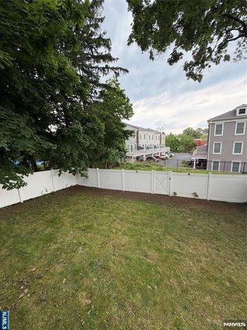 600 Palisade Avenue, Teaneck, NJ 07666