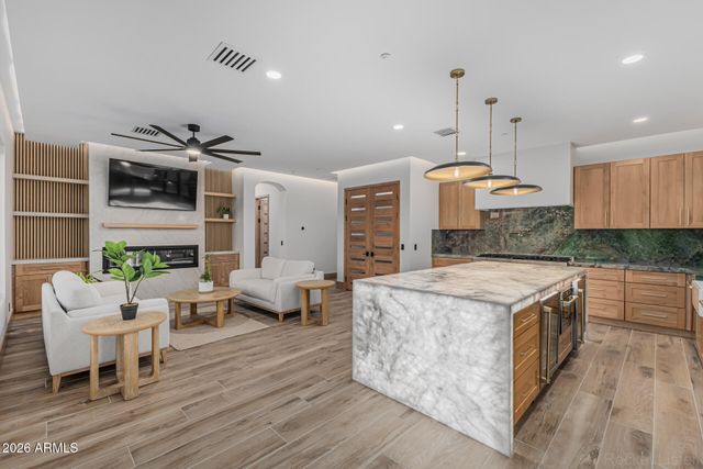 10959 E KORA Lane, Scottsdale, AZ 85255