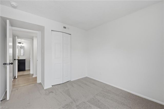 304 Thalia Station CT, Virginia Beach, VA 23452