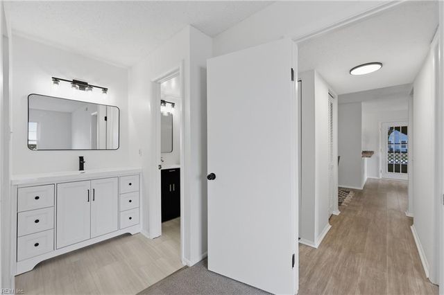 304 Thalia Station CT, Virginia Beach, VA 23452