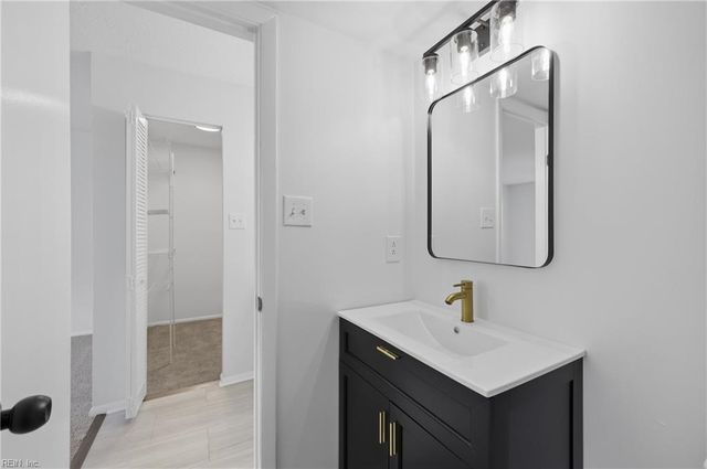 304 Thalia Station CT, Virginia Beach, VA 23452