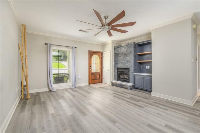 3221 SKYLINE Drive, Pineville, LA 71360