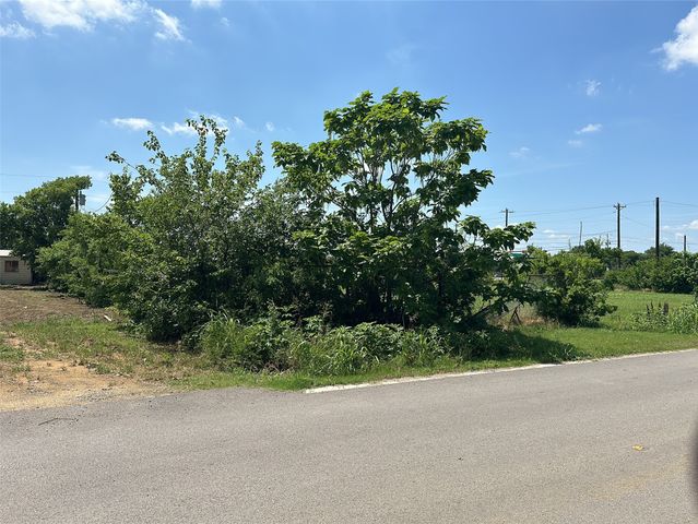 7420 Elm Street, The Colony, TX 75056