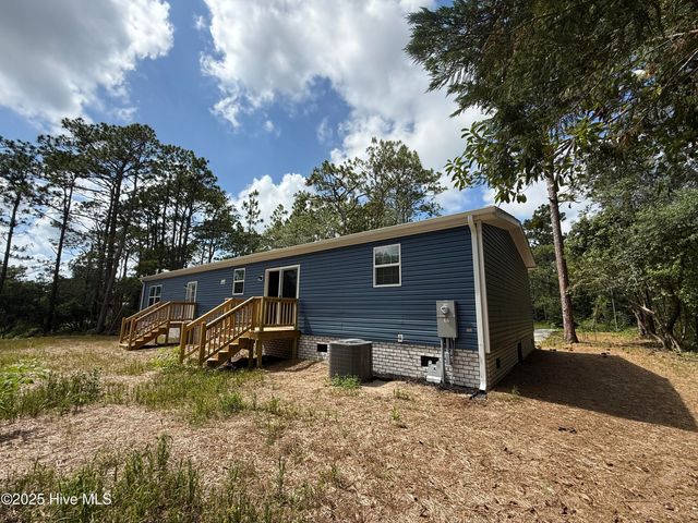 1172 Greenbay Road, Southport, NC 28461
