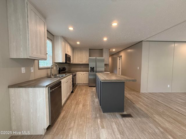 1172 Greenbay Road, Southport, NC 28461