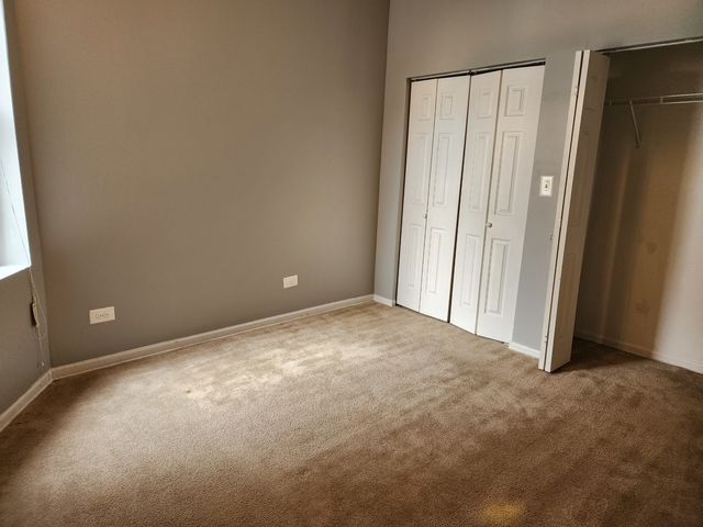 1530 E 65th Place 2, Chicago, IL 60637