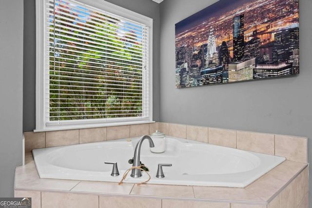 2446 Retreat Close, Marietta, GA 30066