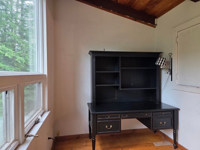2 Tallwood Circle, Londonderry, VT 05148
