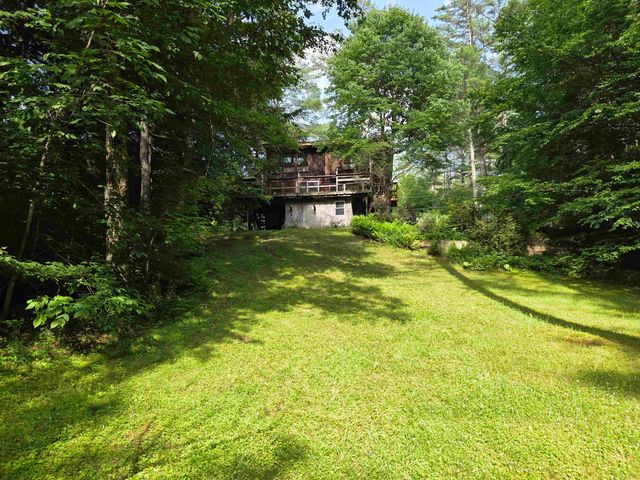 2 Tallwood Circle, Londonderry, VT 05148