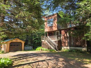 2 Tallwood Circle, Londonderry, VT 05148