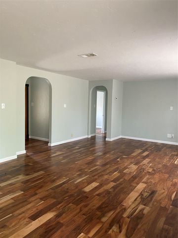 13247 Belfield Drive, Farmers Branch, TX 75234