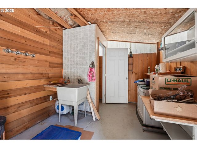 2316 Ne 244TH Ave, Camas, WA 98607