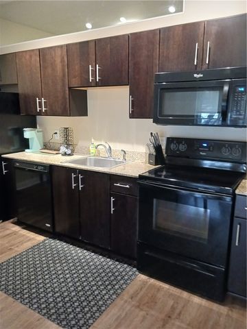 1655 Fifth Avenue 501, Downtown Pgh, PA 15219