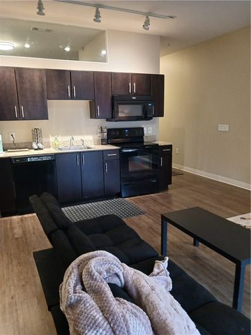 1655 Fifth Avenue 501, Downtown Pgh, PA 15219