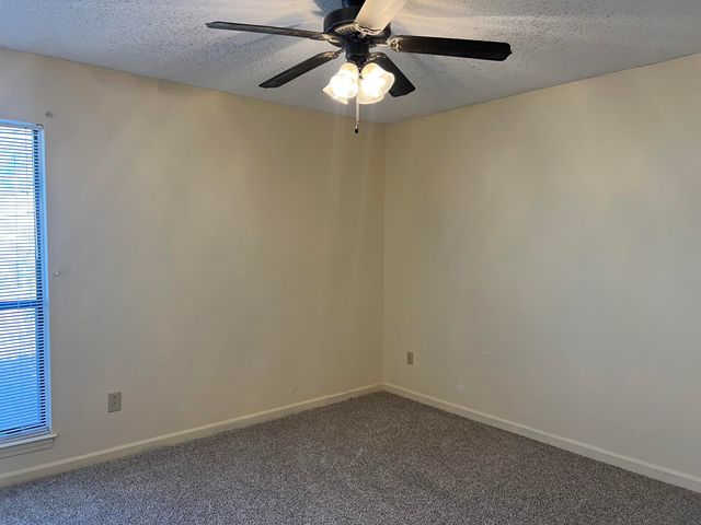 3953 OTTER DR, Memphis, TN 38128