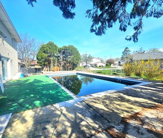 12416 W Prairie Drive, Homer Glen, IL 60491