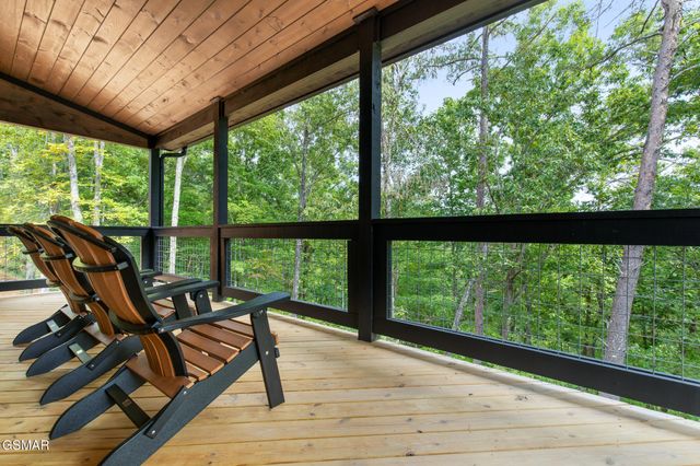 2218 Pinnacle Ridge Trail, Sevierville, TN 37876