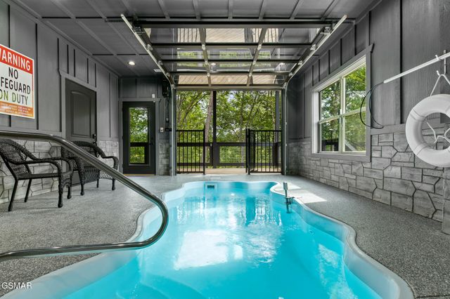 2218 Pinnacle Ridge Trail, Sevierville, TN 37876