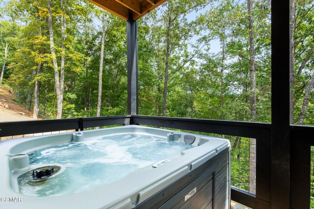 2218 Pinnacle Ridge Trail, Sevierville, TN 37876