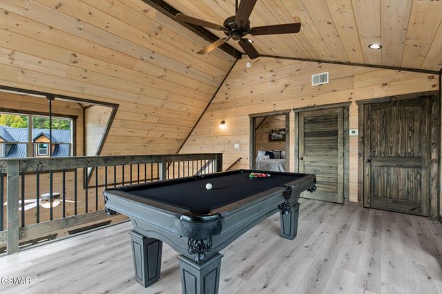 2218 Pinnacle Ridge Trail, Sevierville, TN 37876