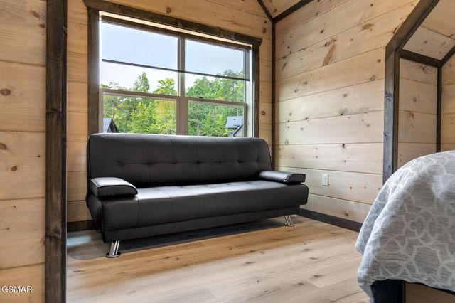 2218 Pinnacle Ridge Trail, Sevierville, TN 37876