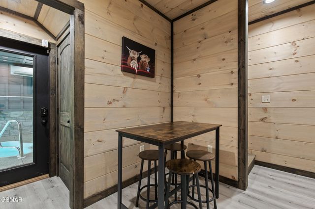 2218 Pinnacle Ridge Trail, Sevierville, TN 37876