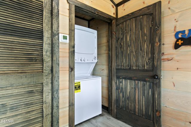 2218 Pinnacle Ridge Trail, Sevierville, TN 37876