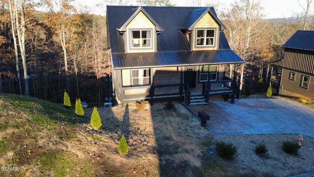 2218 Pinnacle Ridge Trail, Sevierville, TN 37876