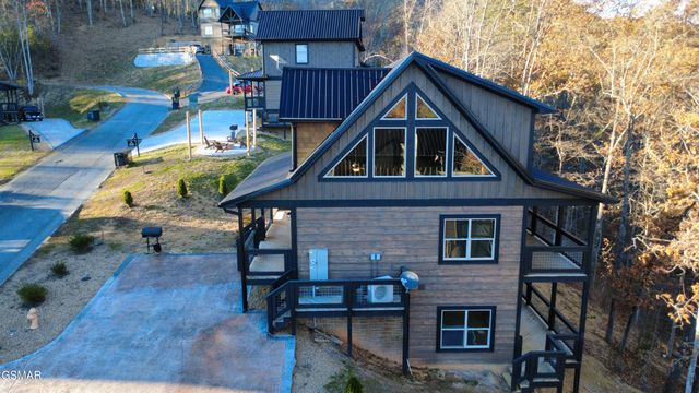 2218 Pinnacle Ridge Trail, Sevierville, TN 37876