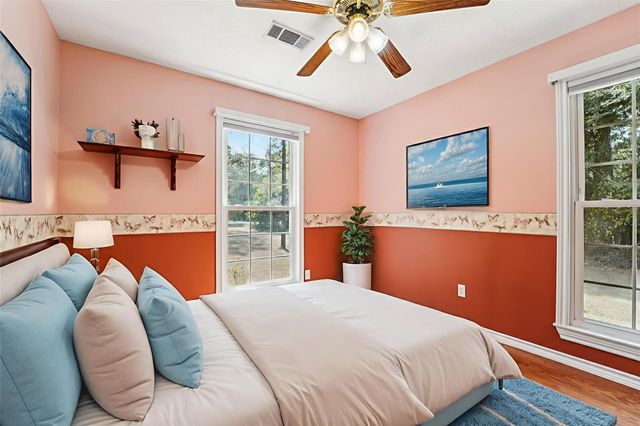 378 Ridgewood Drive, Magnolia, TX 77355