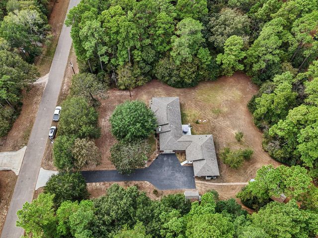 378 Ridgewood Drive, Magnolia, TX 77355