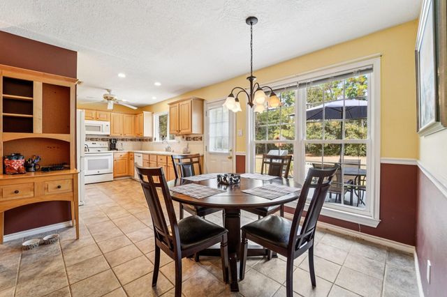 378 Ridgewood Drive, Magnolia, TX 77355