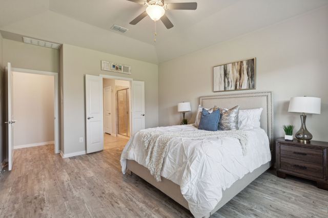 112 Kirwin Drive, Fort Worth, TX 76131